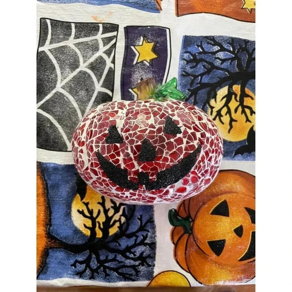 Mosaic Pumpkin Light Cover - Picture 1 of 8